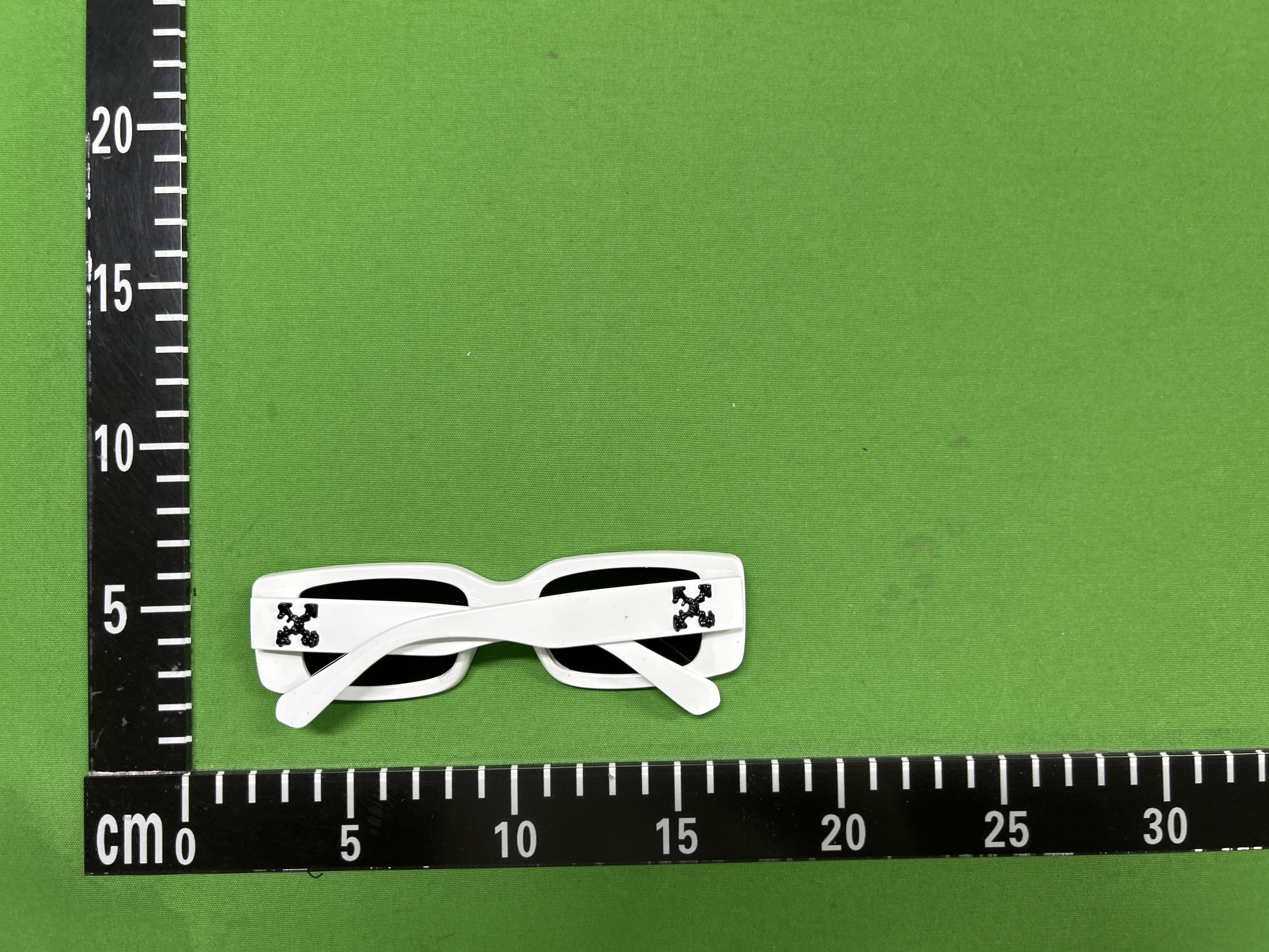 OFF WHITE Sunglasses
