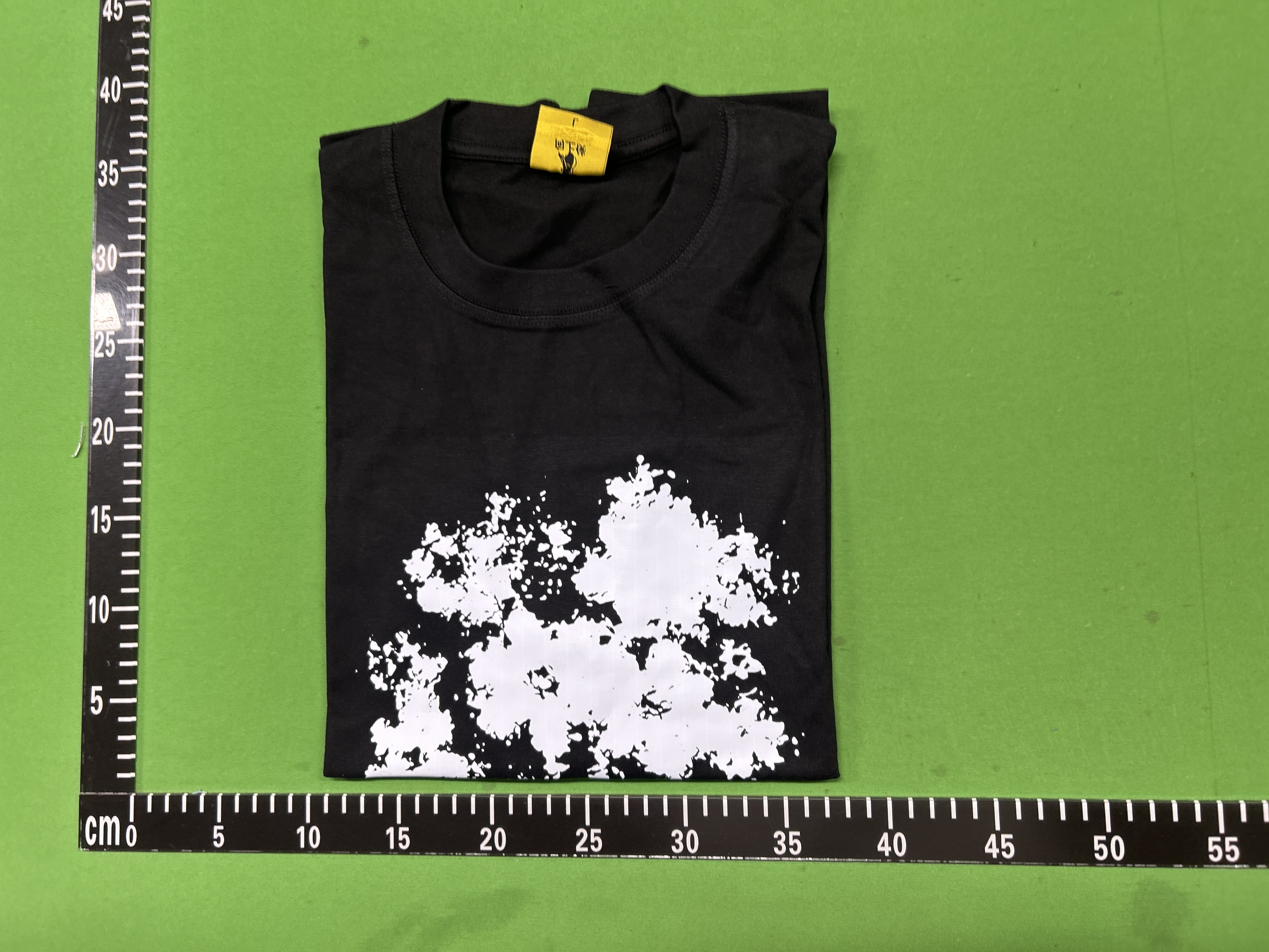 Supreme tee