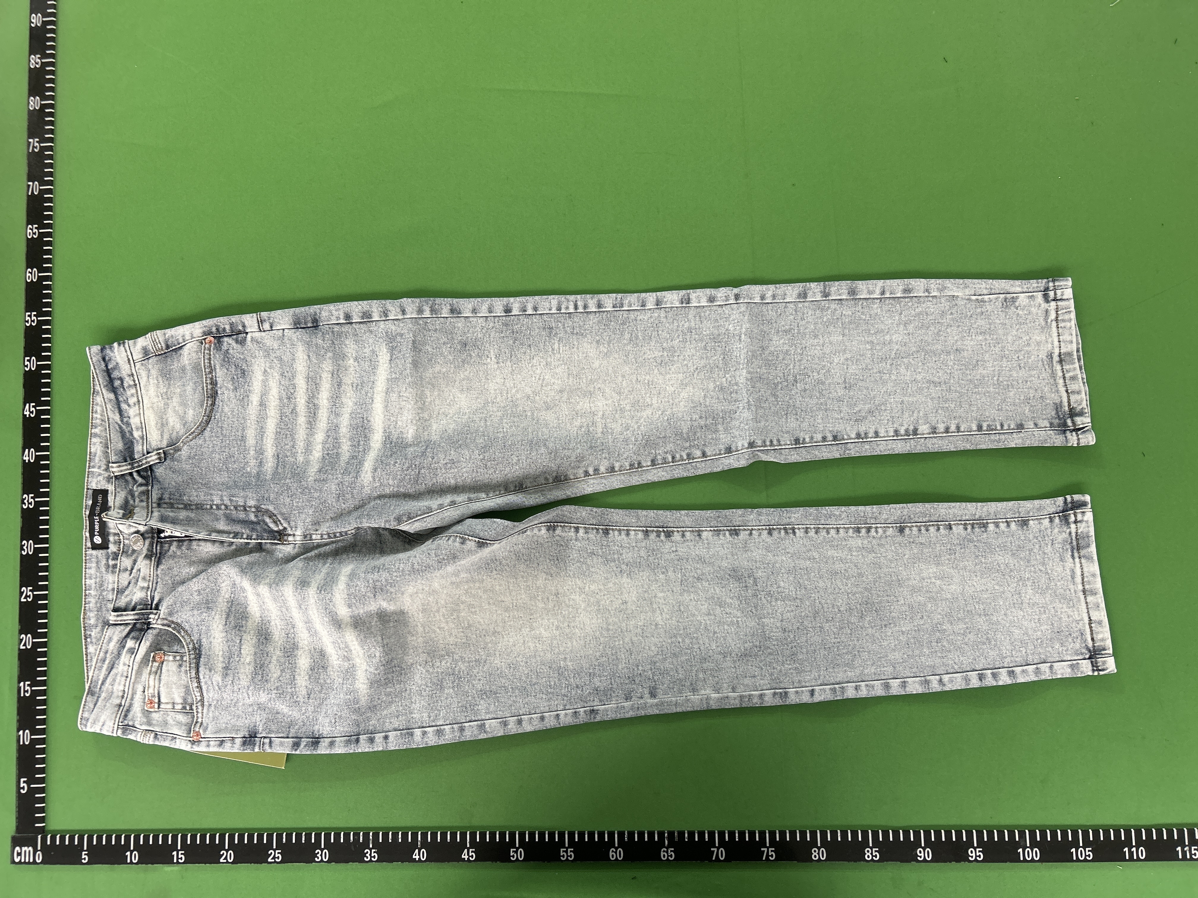 Amiri Jeans (+20 options)