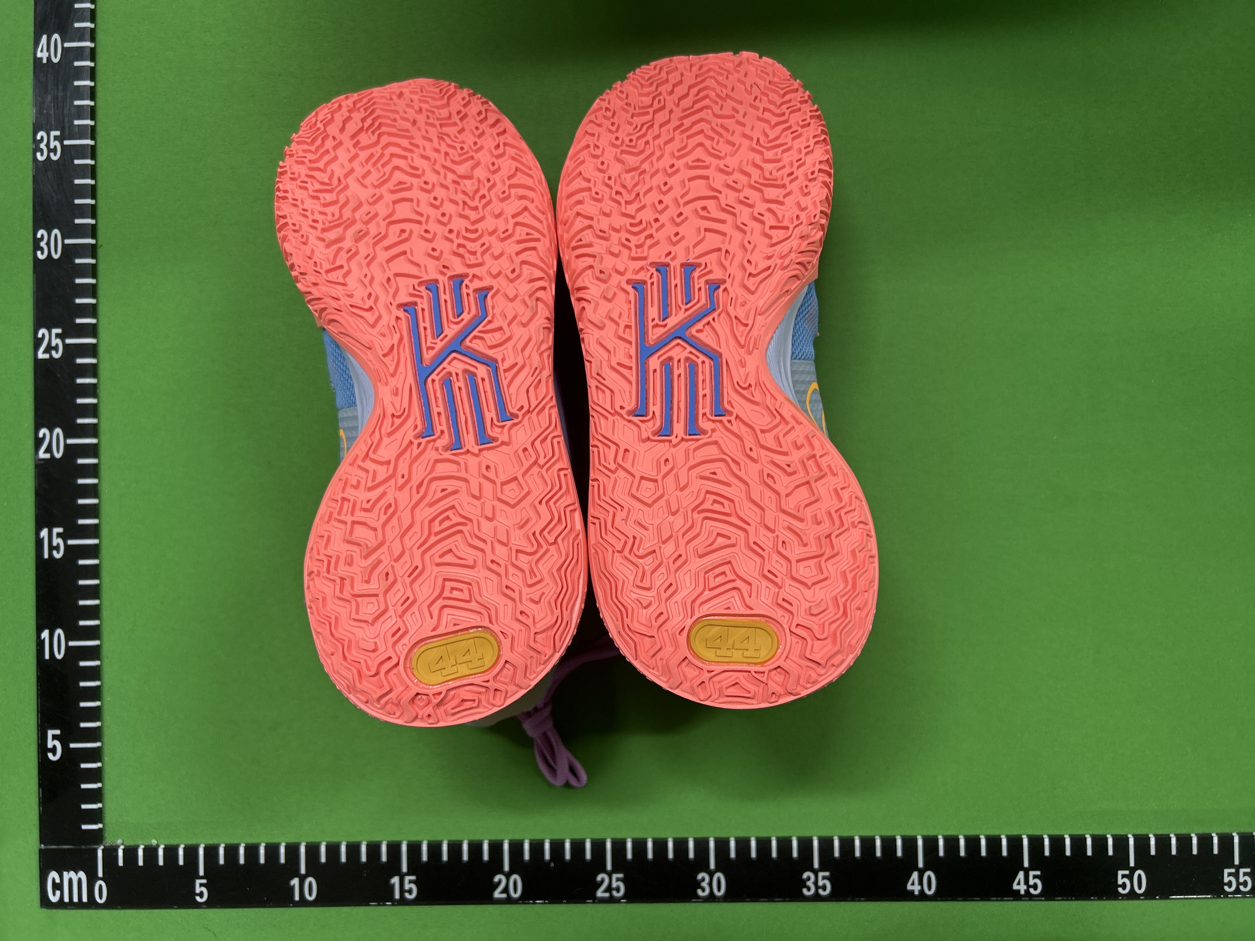 Kyrie 7 „Horus”