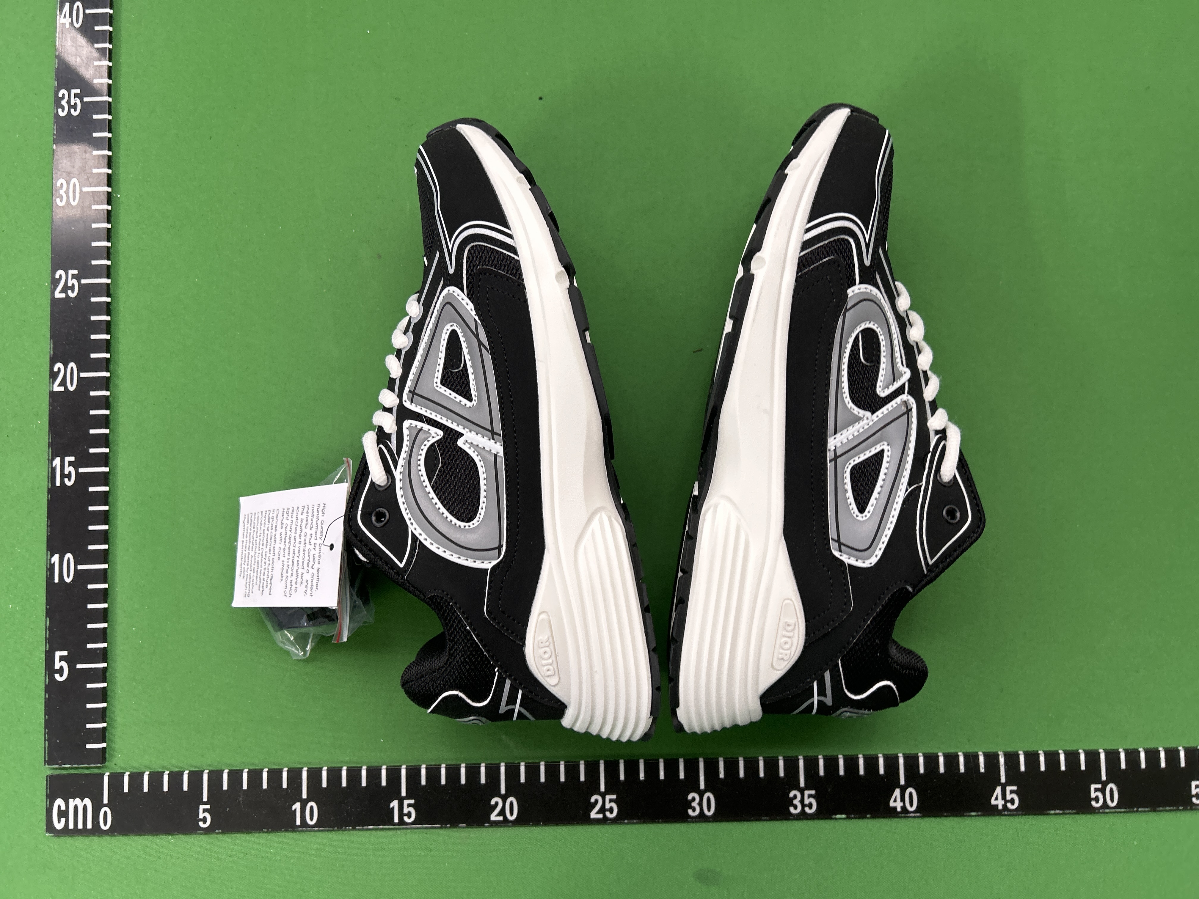 Dior B30 (+31 options)