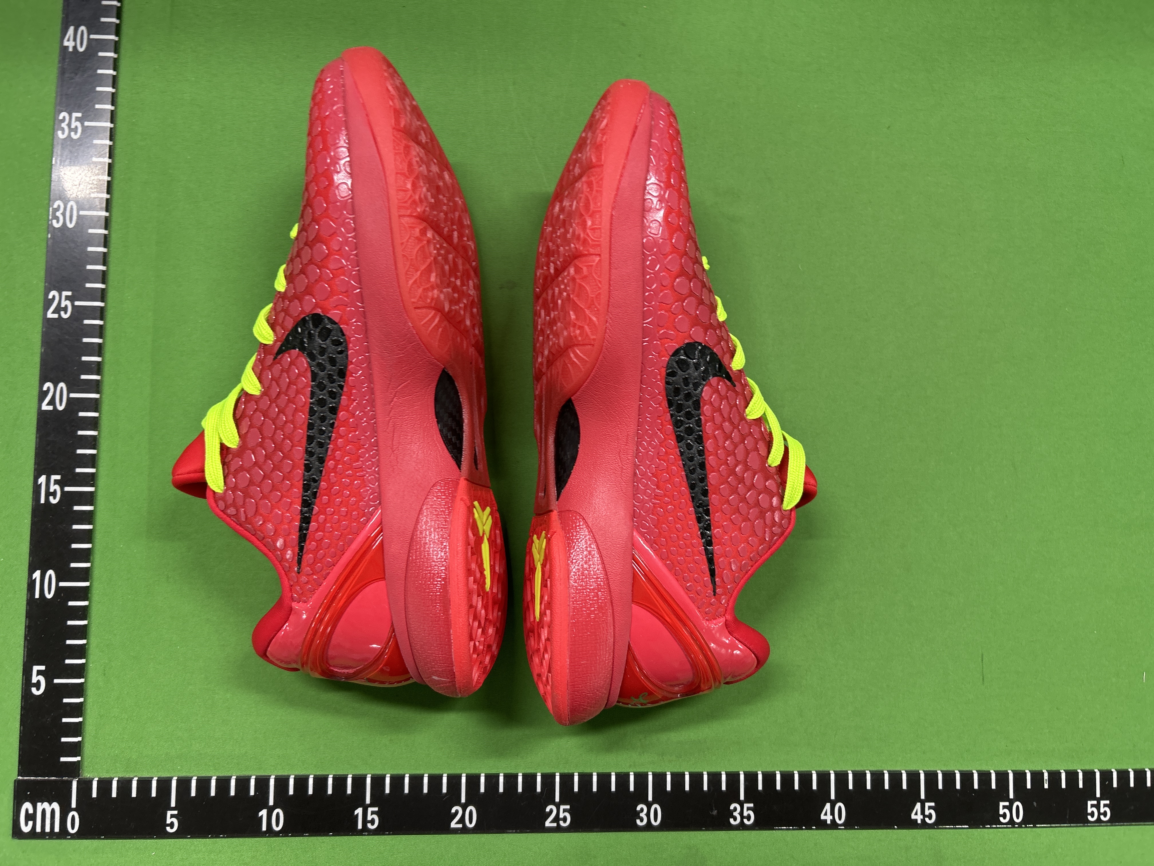 Kobe 6 Grinche