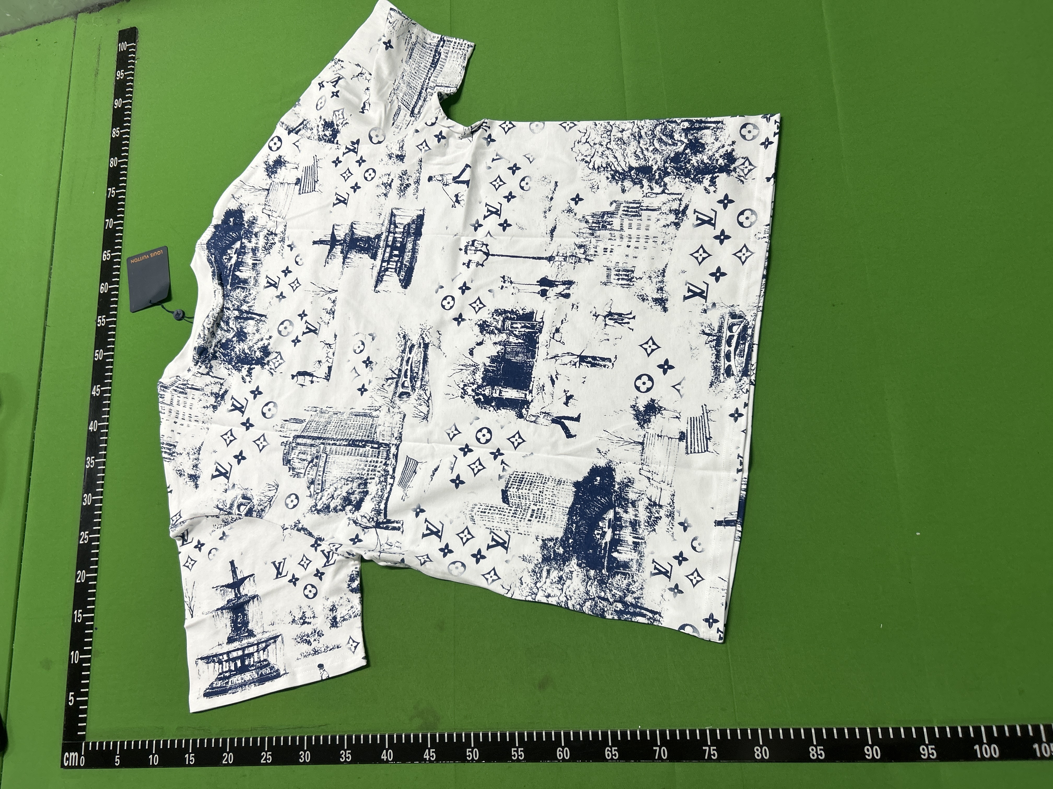 Louis Vuitton t-shirt