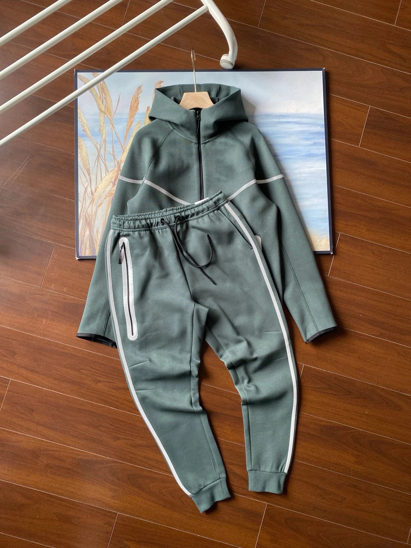 Nike Tech Fleece Reflective