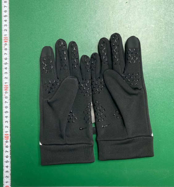 Nike gloves