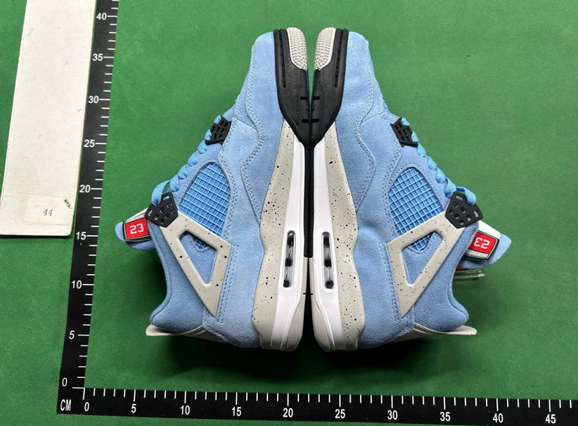 Jordan 4 (+25 Colourways)