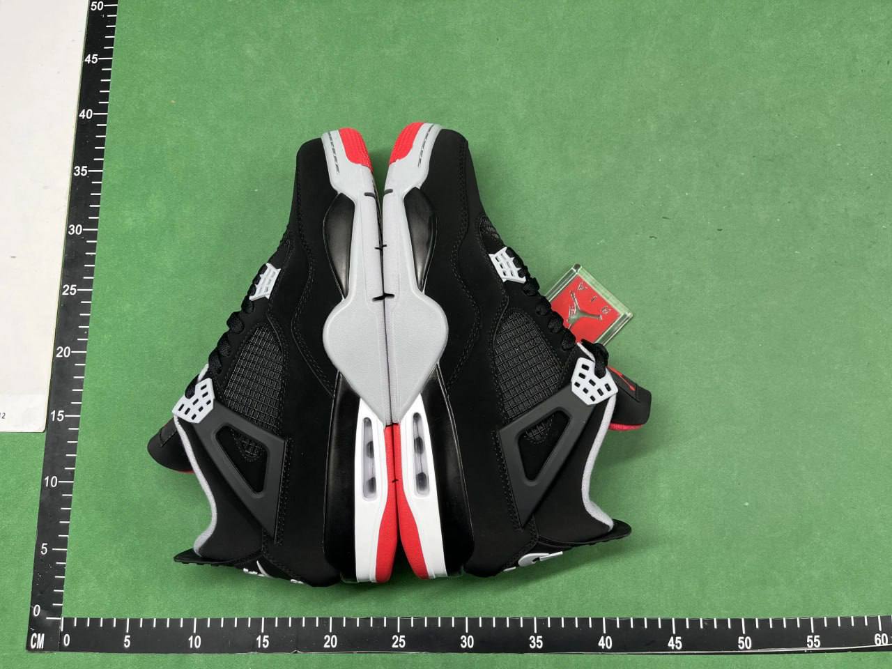 Jordan 4 (+25 Colourways)